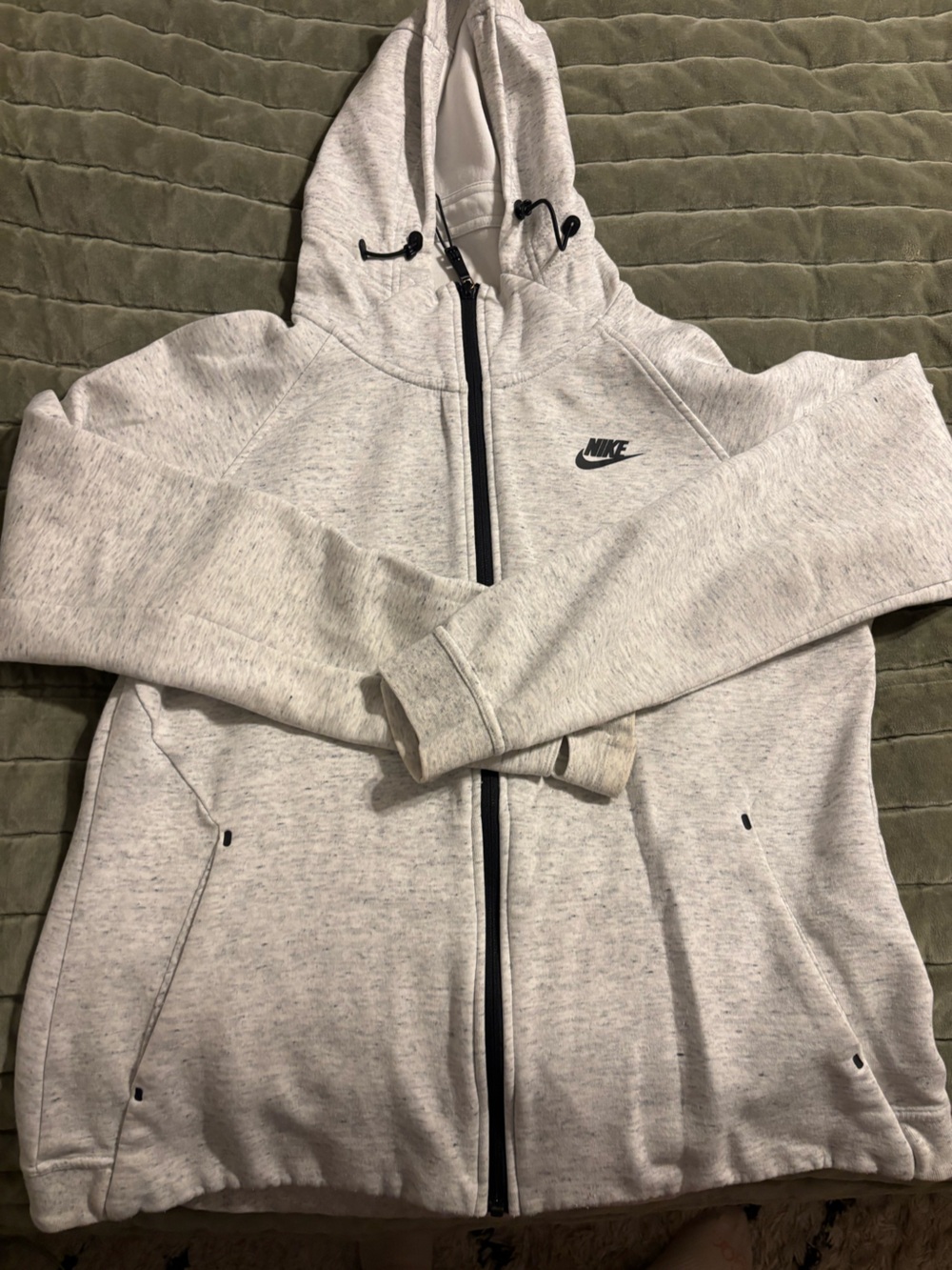 Nike White Zip-Up Hooded Jacket